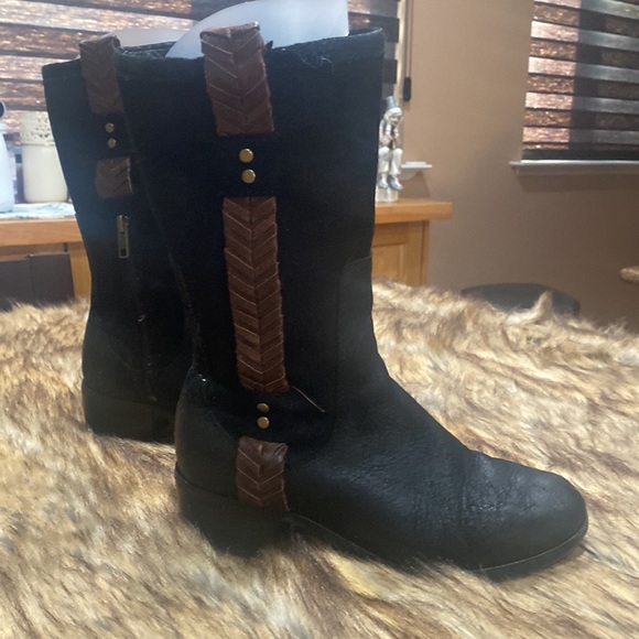 UGG MID MOTORCYCLE BOOT - Picture 3 of 9